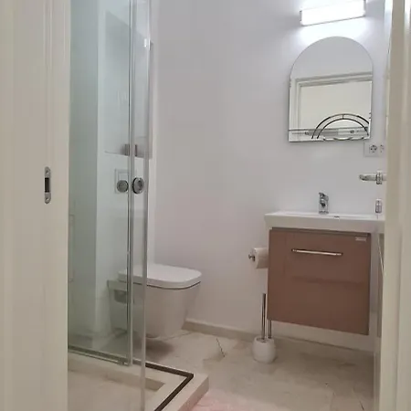 Oscar Apartament Apartman Konstanca