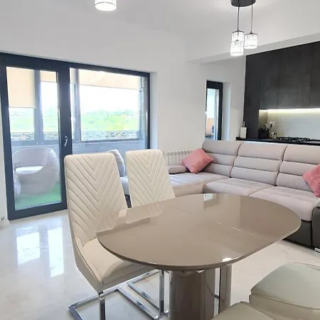 Oscar Apartament 康斯坦察